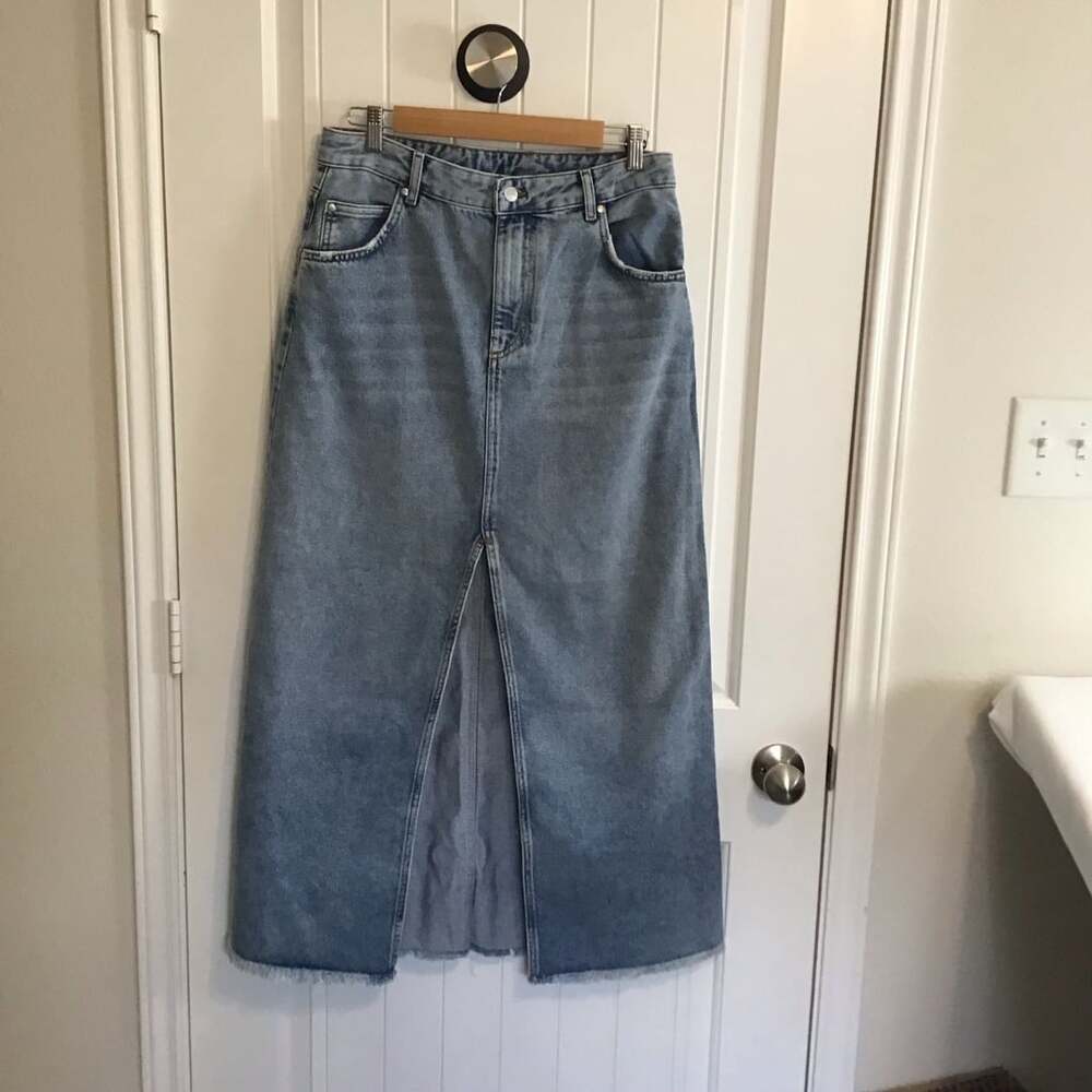 Anthropologie Pilcro Madi Front Slit Raw Hem Denim Maxi Skirt Size 10 - Picture 2 of 9
